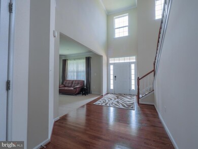 7201 Flame Leaf Ct, Clinton, MD 20735 - photo 4