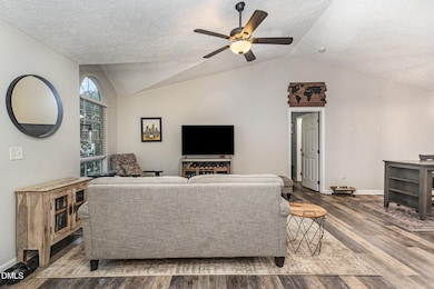 008_kv0a8383-edit_94