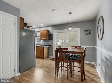 123 Overview Cir E, Red Lion, PA 17356 - photo 5