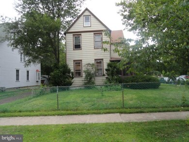 135 W 4th St, Palmyra, NJ 08065 - photo 2