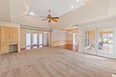 3907 Buena Vista Cir, Granbury, TX 76049 - photo 4