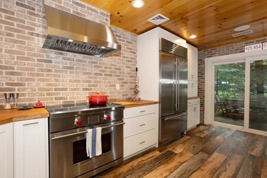 1201 Tuckers Ln, Hingham, MA 02043 - photo 2