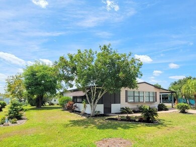 915 Hemlock St, Sebastian, FL 32976 - photo 2