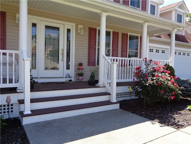 9 Gray Coach E, Cranston, RI 02921 - photo 2