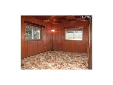 Second bedroom.