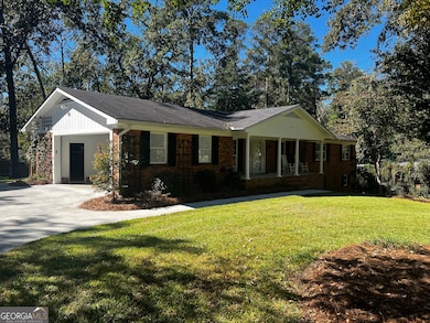 203 Smithfield Rd, Dublin, GA 31021 - photo 2