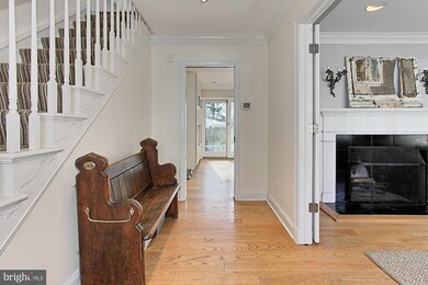 1013 Birch St, Falls Church, VA 22046 - photo 6