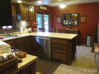 16006 N Regency Park Place, Chillicothe, IL 61523 - photo 3