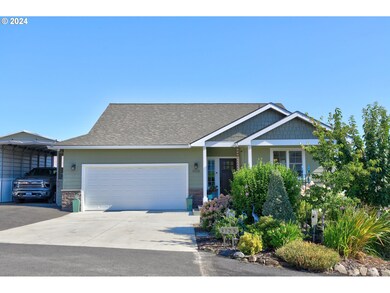 3125 E 13th St, the Dalles, OR 97058 - photo 3