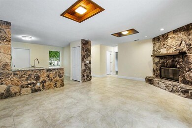 016-1325668thStN-WestPalmBeach-FL-small