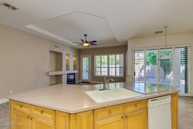 452 W Secretariat Dr, Tempe, AZ 85284 - photo 7