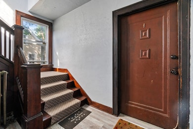 910 Nicholson St, Joliet, IL 60435 - photo 4