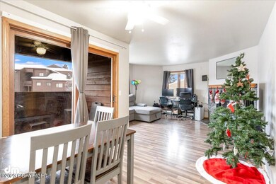 04-Living Room_ELI04418-Edit-Edit