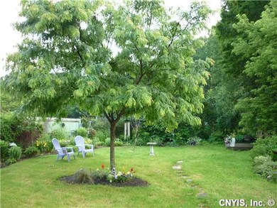Yard/Garden. Lush Garden Paradise for your back ya