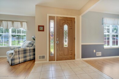 24 Crater Lake Rd Howell NJ-large-010-5-