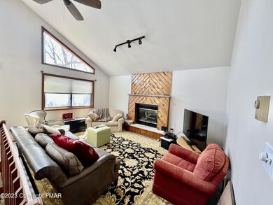 5869 Decker Rd, Bushkill, PA 18324 - photo 4