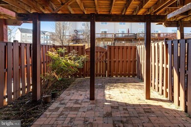 15704 John Diskin Cir, Woodbridge, VA 22191 - photo 7