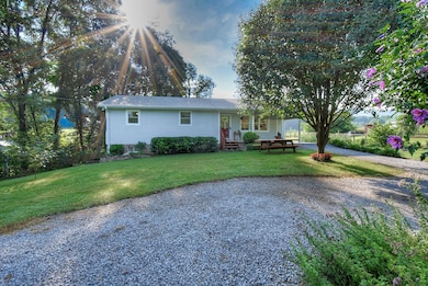 367 Toll Branch Rd, Johnson City, TN 37601 - photo 5