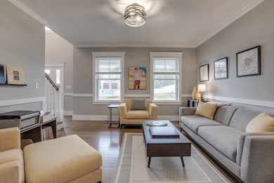 Wainscoting & Crown Molding in Living Room