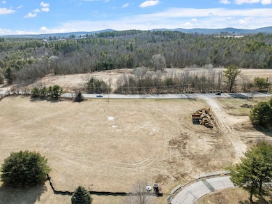 47 Clover Ln, Laconia, NH 03246 - photo 2