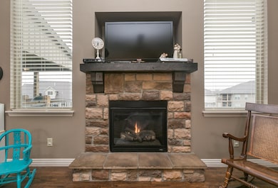 647 N Maplewood Hills Rd, Nixa, MO 65714 - photo 7