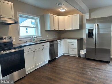 134 Stephenson Rd, Stephenson, VA 22656 - photo 3