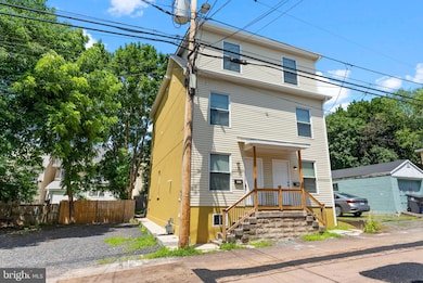 365 Union Aly, Pottstown, PA 19464 - photo 2