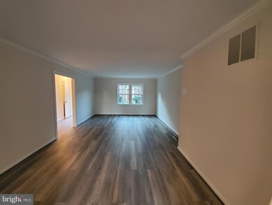 669 N Armistead St, Alexandria, VA 22312 - photo 6