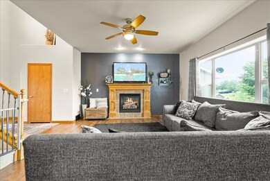 4825 Millenium Dr, Cedar Falls, IA 50613 - photo 4