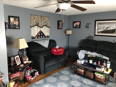 137 John A Dunn Memorial Dr unit 3, Rockland, MA 02370 - photo 2