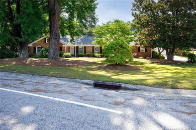 2315 Mirror Lake Dr, Fayetteville, NC 28303 - photo 4