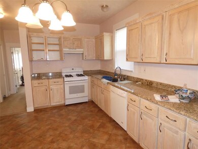 709 Huntley St, Dallas, TX 75214 - photo 5