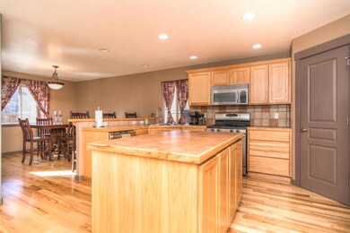 Clairway Ave 21167 Web (12 of 42)