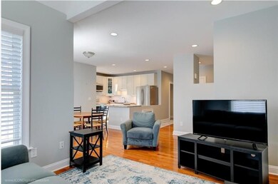 16 Bliss Rd unit 2, Newport, RI 02840 - photo 5