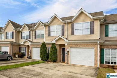 2028 Queens Ct, Moody, AL 35004 - photo 2