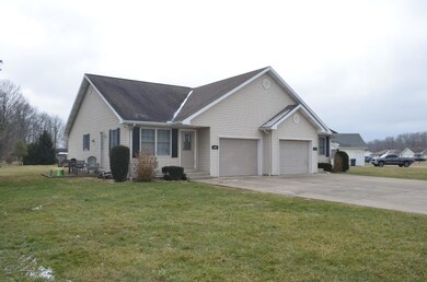 109 Michael St, Versailles, IN 47042 - photo 4