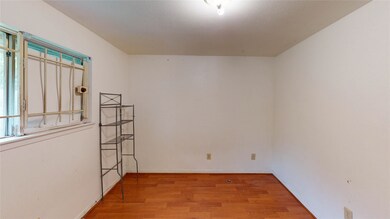 1118 Castolan Dr, Houston, TX 77038 - photo 3