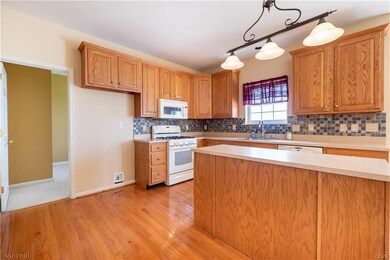 7063 Lincoln Dr, Macungie, PA 18062 - photo 7