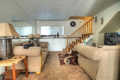 2 bedroom unit 1 bath living on main lev