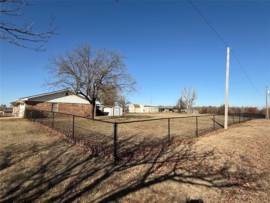 View of yard featuring a storage shed