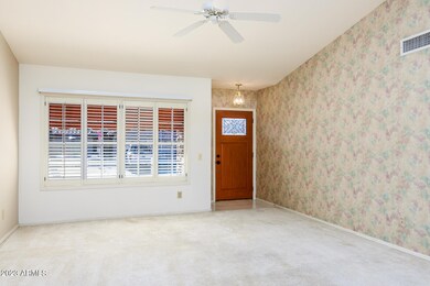 1602 E Palm Beach-5649