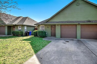 1030 W Coffin St unit 101, Denison, TX 75020 - photo 3