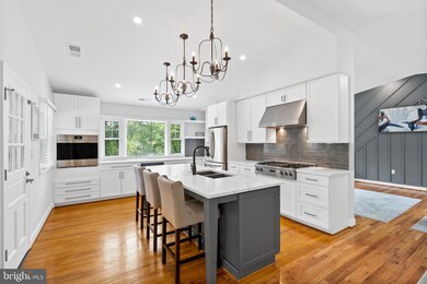 7117 Fort Hunt Rd, Alexandria, VA 22307 - photo 6