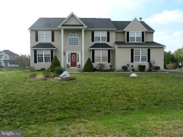 9213 Crescent Ln, La Plata, MD 20646 - photo 3