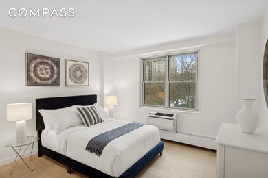 Lincoln Guild Apartments unit 6BW, New York, NY 10023 - photo 5