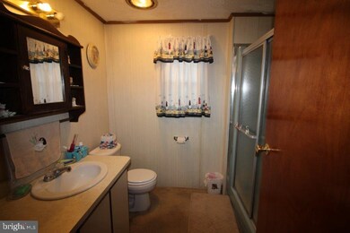 735 Aspen Cir, Red Hill, PA 18076 - photo 5