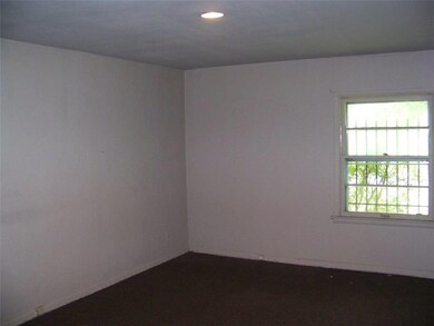 3214 E Gregory Blvd, Kansas City, MO 64132 - photo 4