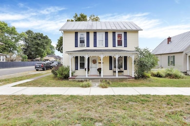 304 E Columbus St, Pleasantville, OH 43148 - photo 2