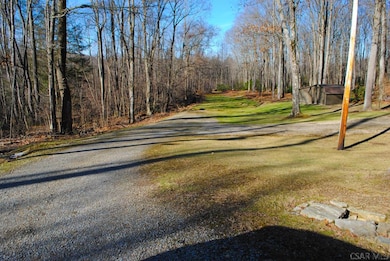 Deer Lane to Lots 12,13,14