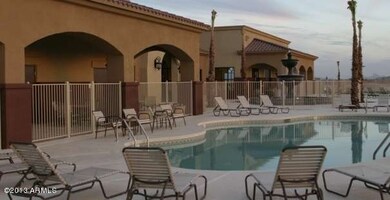 Mission_Royale_Outdoor_Pool